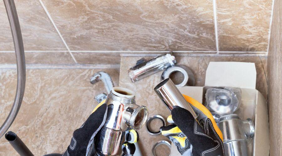 Professional gutter cleaning in Guaynabo, PR